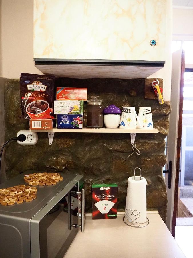 Authentic Guest Stay In The Heart Of Veliko Tarnovo Студио С Изглед Към Царевец ภายนอก รูปภาพ